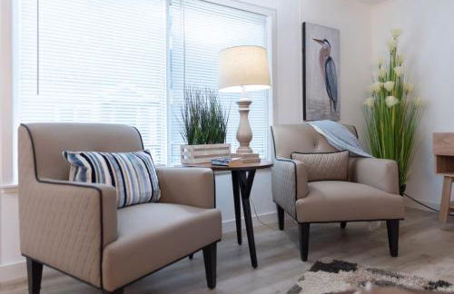 Stylish and Spotless Beach Getaway - Foto 5