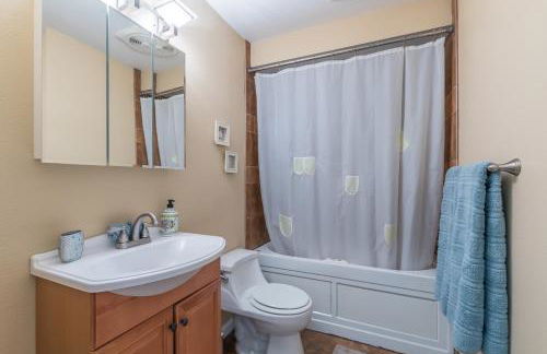 the Juliet, Best Area, 2 Bedrooms, WD, Jacuzzi Bath, New Carpet, 825sf - Foto 11