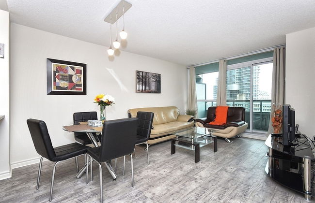 NAPA Furnished Suites & Apartments - Foto 13