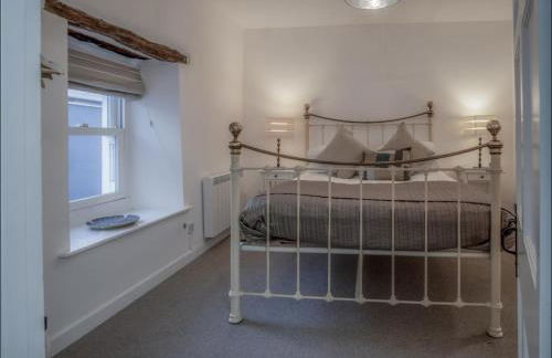 Calebs Cottage- Solva harbour - Photo 45