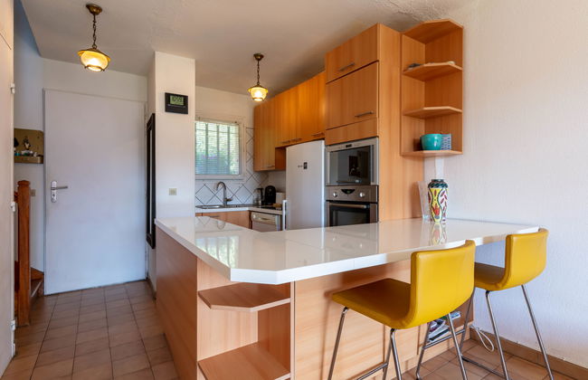 3 bedroom House in Carqueiranne with garden and terrace - Photo 12