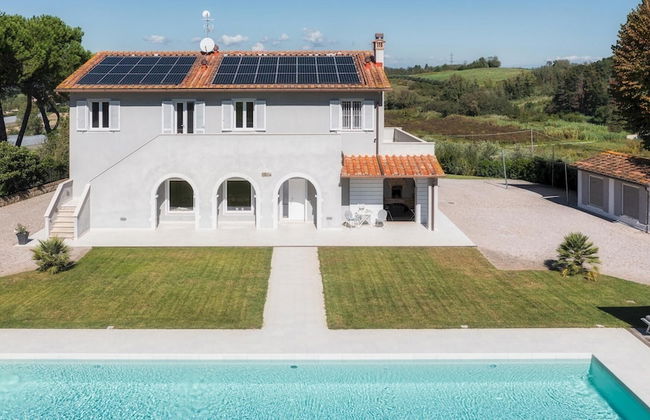 Villa Edoardo 9 in Crespina Lorenzana - Photo 1