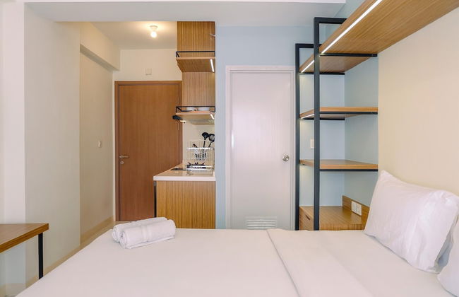 Fancy and Nice Studio at Podomoro Golf View Apartment - Photo 3