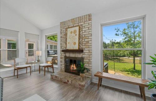 Creekview Cottage- Events, Hot Tub, Gameroom - Foto 4