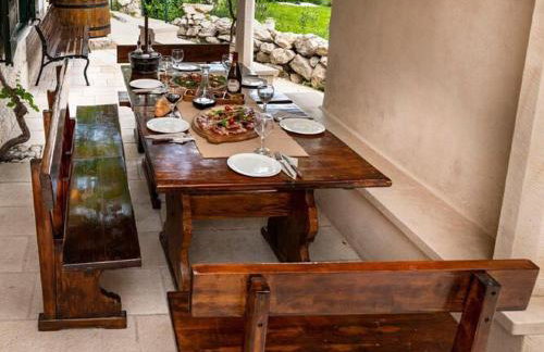 Stone House Lola - Two Bedroom Holiday Home - Photo 8