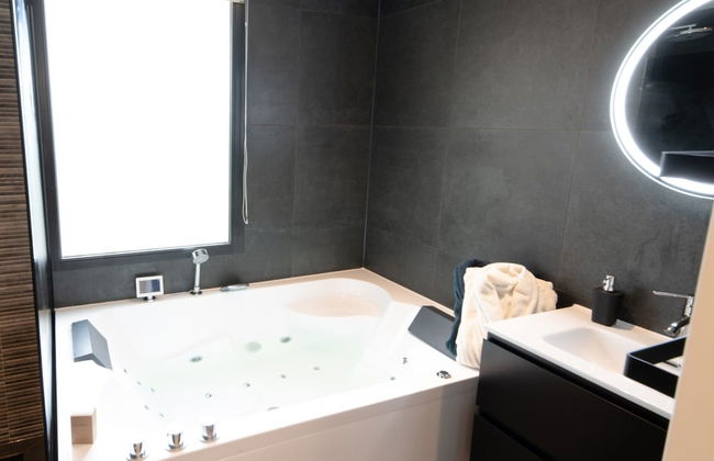 Wellness Bungalow With Whirlpool and Sauna - Foto 18