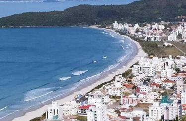 Apartamento em palmas gov celso ramos 70 m do mar - Foto 4