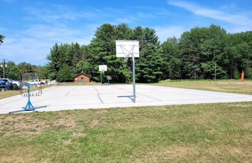 Nordvann Cabin - Cozy 3BR 2BA lakefront cabin on UTV ATV trail - Foto 29