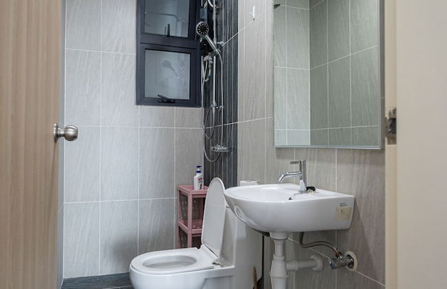 Legasi Kampung Baru by Airhost - Foto 29