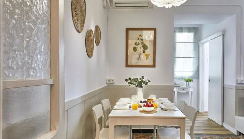 BBarcelona Sagrada Familia Garden Apartment - Photo 4