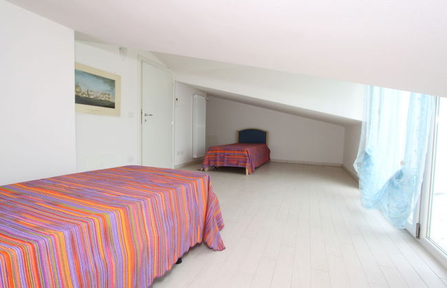 El Dorado Villas - Photo 3