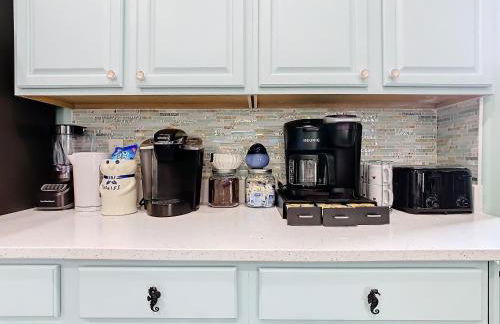 Spacious family home w pool & game room - Photo 28