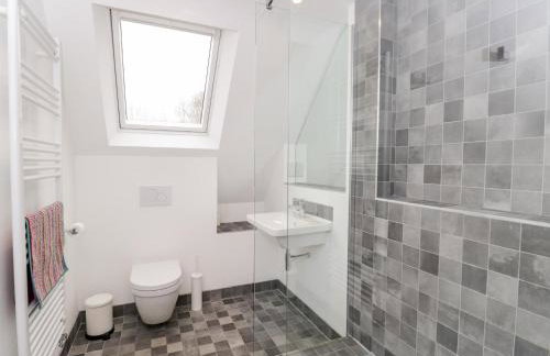 High Cogges Farm Holiday Cottages - Photo 29