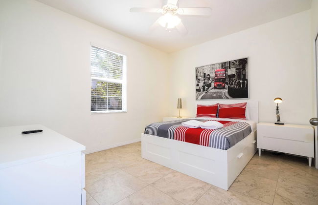 Lake View Home With Private Pool at Bella Vida 91 - Foto 13