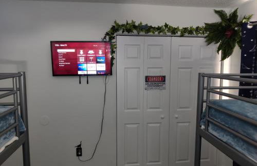 Beautiful 2-Bedroom Condo Near Universal and other Orlando Attractions, King Bed & Wi-Fi - Foto 17