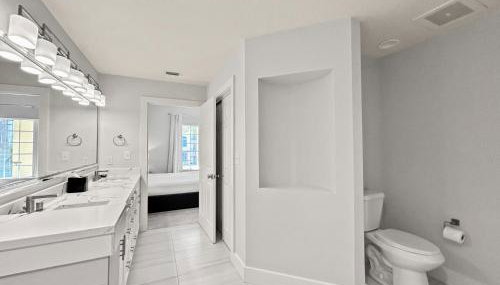 Modern & Spacious 3 Bedroom Retreat! - Photo 3