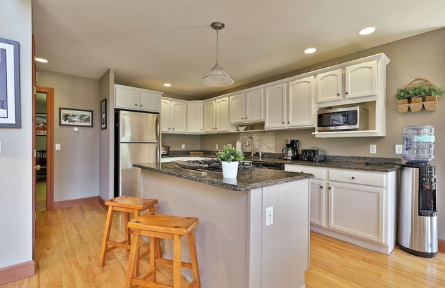 Cortina Mountain Chalet - Outdoor Hot Tub - Close To Pico And Killington Mountains 3 Bedroom Home - Foto 11