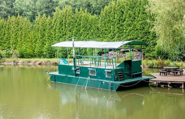 Idyllic Lakeside Cottage - Foto 13