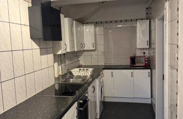 Welcome to This Newly renovated 4 bedroom cozy & charming home in Dagenham, East London - Foto 23
