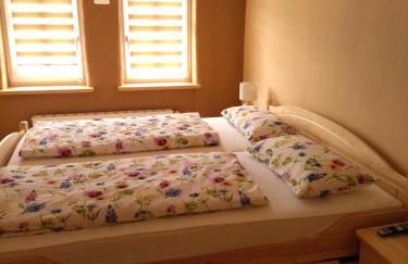 Schmal & Hoch - Willkommen im schmalsten Haus von Bad Frankenhausen - Photo 8