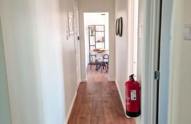 Riverfront 2 Bedrooms with Balcony - Photo 21