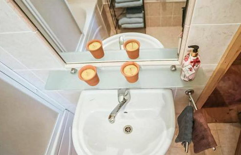 5 Bedroom Cozy Home In Sertic Poljana - Foto 22