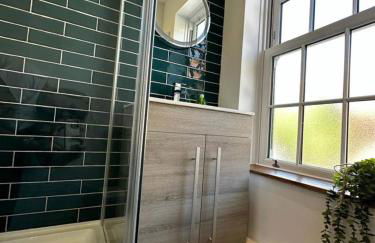 Grammar School Yard Four Bedroom Free Parking - Foto 32