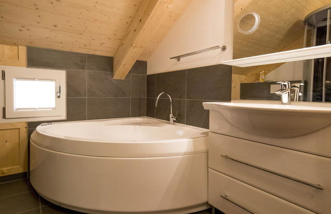 Superior # 15 mit IR-Sauna & Sprudelbad - Photo 5