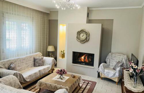 Suzie's House - Road to Loutra Pozar - Foto 1