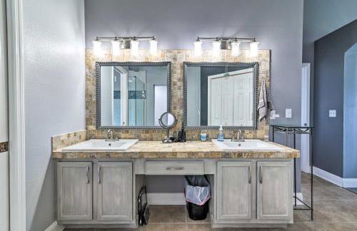 Florida Family Home with Dock on Saw Mill Lake! - Foto 16