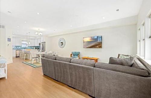 Spacious Newly Built Townhouse 2 blocks to Beach - Foto 8