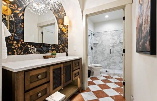 The Fox Room - Newly Built Downtown Midway Loft - Foto 7