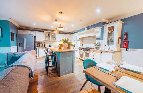 The Vestry - Sleeps 12 - With Hot Tub - Foto 14