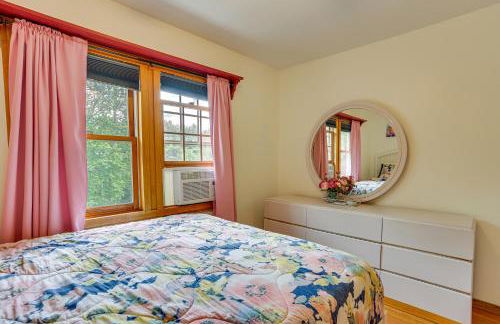 Game Room and Yard Greentown Home Near State Park - Foto 24