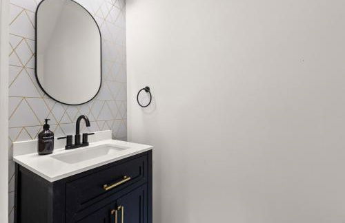 NEW! Casa Cereza - Gorgeous,Spacious, Newly Constructed Home In West Tampa - Foto 10