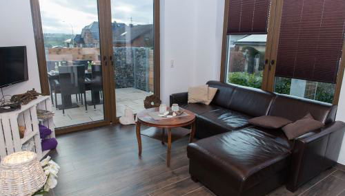 Moderne Ferienwohnung-Seenähe-Terrasse-Parkplatz-Wallbox-Fahrradparkplatz - Foto 3