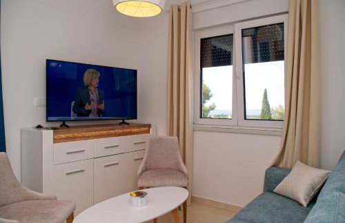 Apartment Ivano with pool & jacuzzi - Photo 9