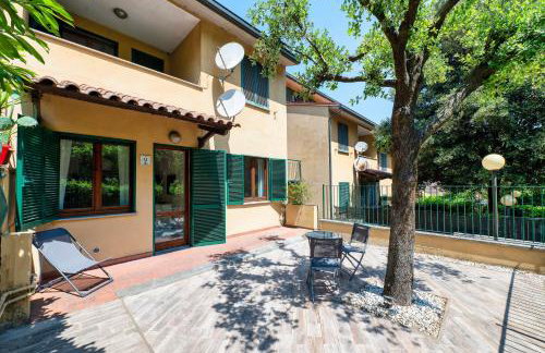 GuestHost - Bright Apartment with garden - Foto 25