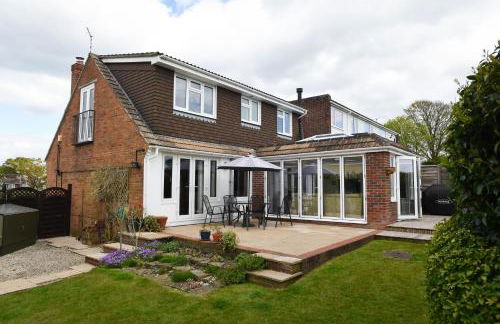 Air Maison - Stunning House in Clanfield Family and Remote Workers Friendly - Foto 1
