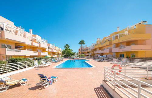 Casa Nobre 2BDR - 4 mins walk Train Station - Pool - Patio - Quiet - Foto 12