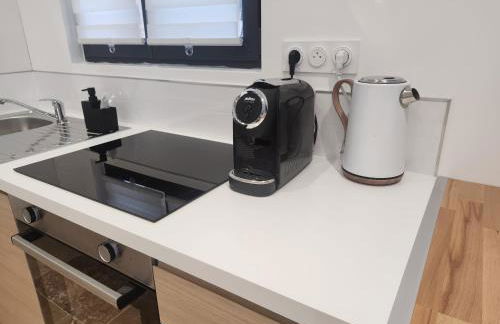 Maison "COSY" avec Parking Privé et Climatisation - Foto 4