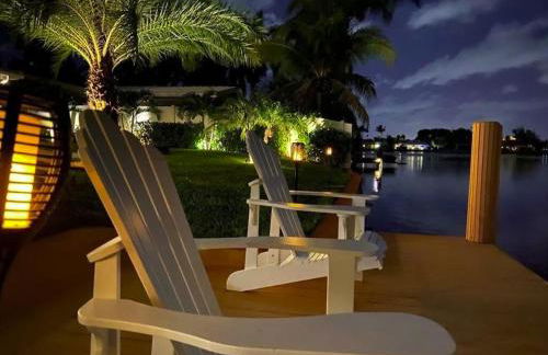 New! Waterfront Heated Pool & Jacuzzi 2 mi to Beach - Fishing Pier Relaxing SPA & Hammock - Photo 4