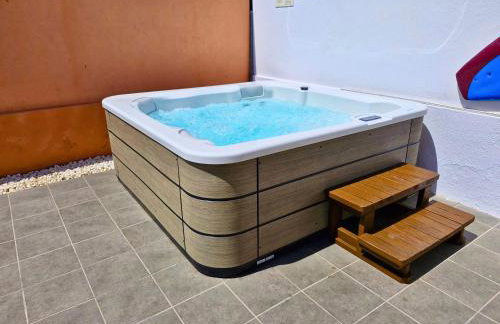 Sunrise Surf House, Big Garden, Hot Tub, Parking, super-fast free Wi-Fi - Foto 9