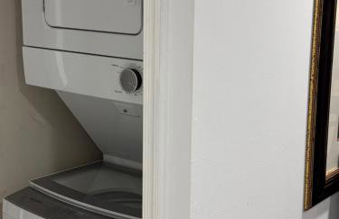 Lovely Remodeled 2bdrm Basement Home - Foto 28