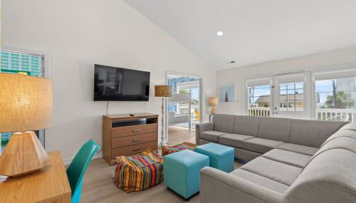 Sunshine House #1-Selfie-Friendly - Steps to Beach - Foto 2