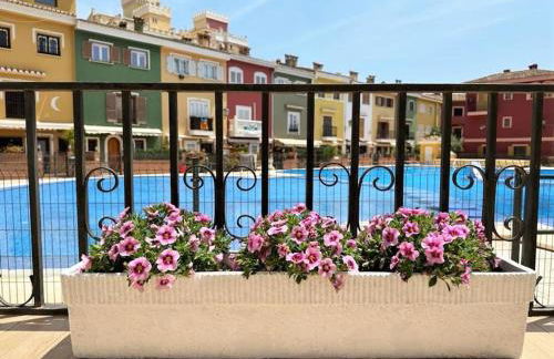 Your Poolside Paradise by the Sea - Foto 34