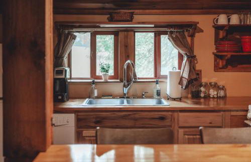 Great Frontier Cabin at American Heartland Cabins - Photo 16