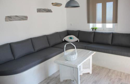 Persephone - Photo 6