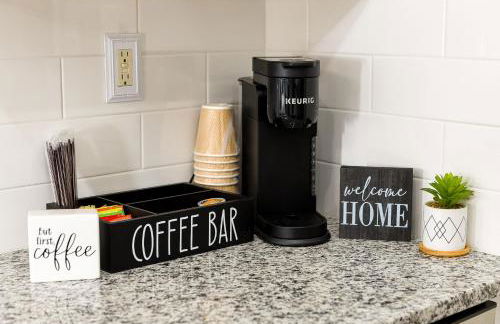 Emerald Retreat - Central & Stylish - 2 BR/2 BA - Foto 9