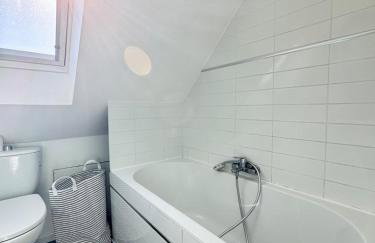 Spacieuse maison rénovée avec goût - Tout à pied - Foto 47